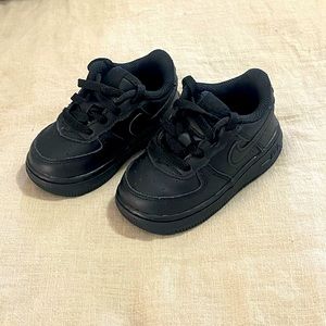Nike Force 1 LE Size 5 Toddler